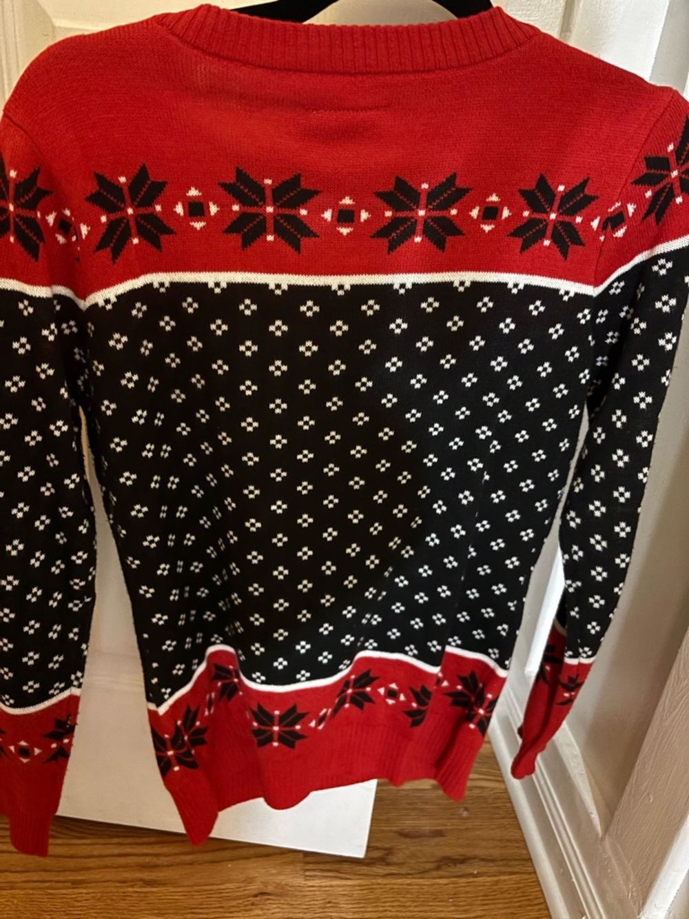 NHL Blackhawks Holiday Sweater - M - Picture 2 of 4